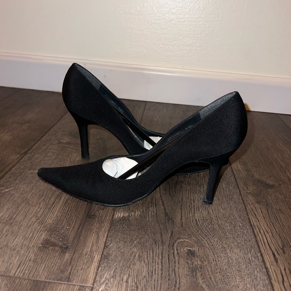 Stuart Weitzman Black Pointed Toe Heels